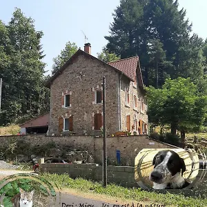  Séjour chez l'habitant E Lu Chantauziau France